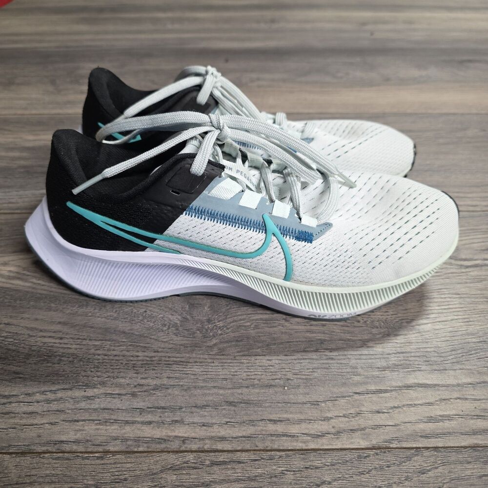 Nike Air Zoom Pegasus 38 Women's Size 7.5 Running Shoes Gray